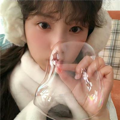 闺密妙诗吟